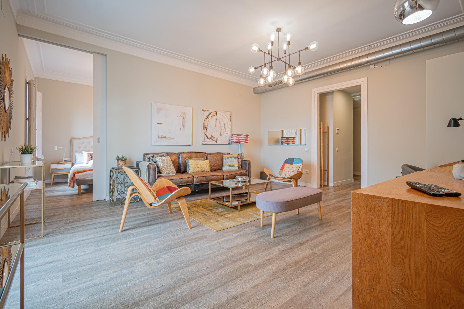 Przestronny i elegancki apartament w centrum l’Eixample