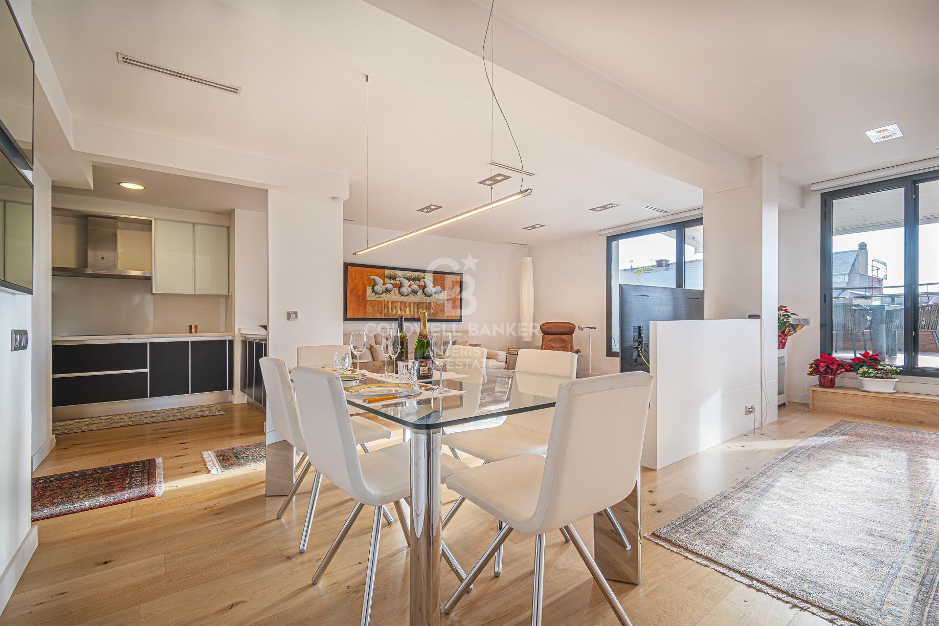 Modern penthouse with expansive terrace and stunning Barcelona city views