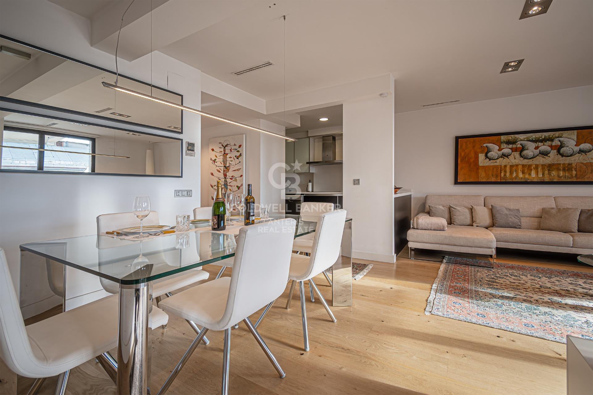 Modern penthouse with expansive terrace and stunning Barcelona city views