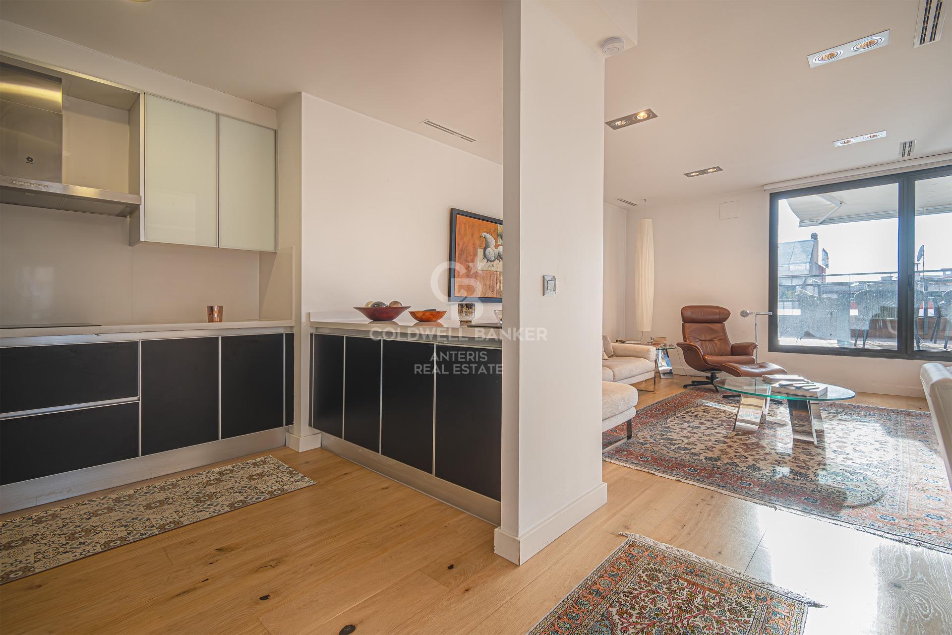 Modern penthouse with expansive terrace and stunning Barcelona city views