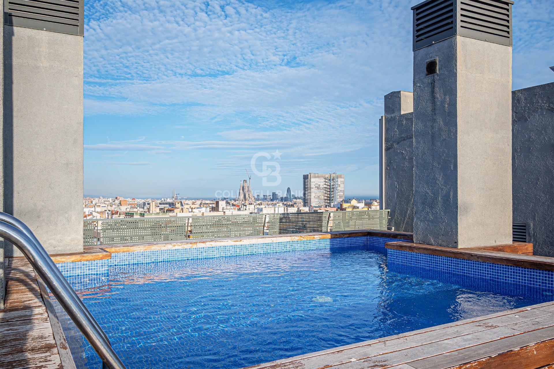 Modern penthouse with expansive terrace and stunning Barcelona city views