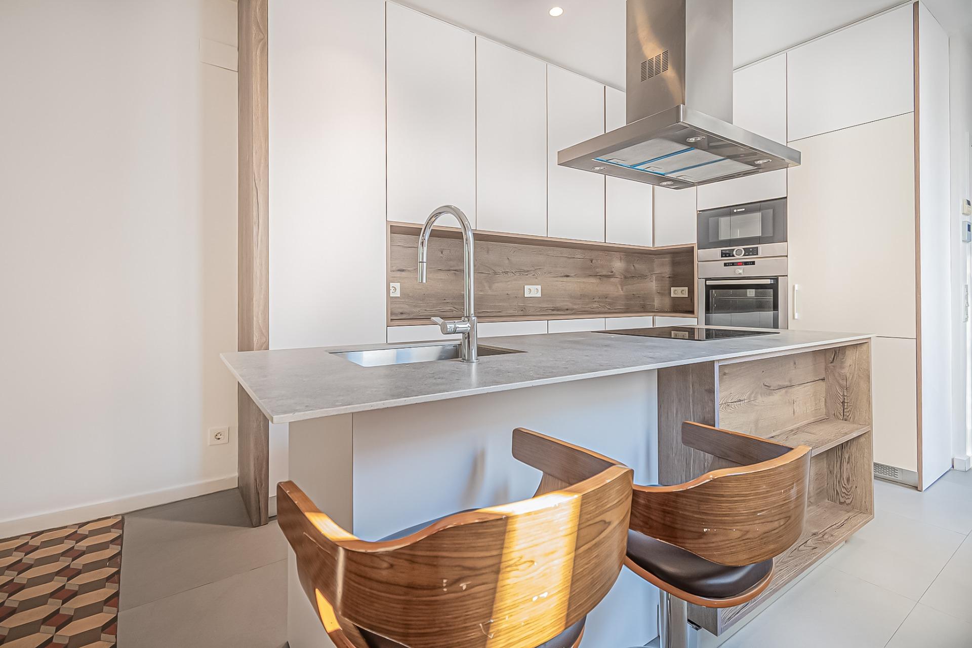 Amplio y luminoso piso en finca regia