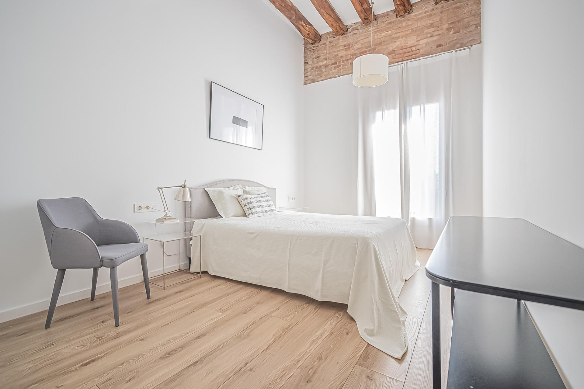 Amplio y luminoso piso en finca regia