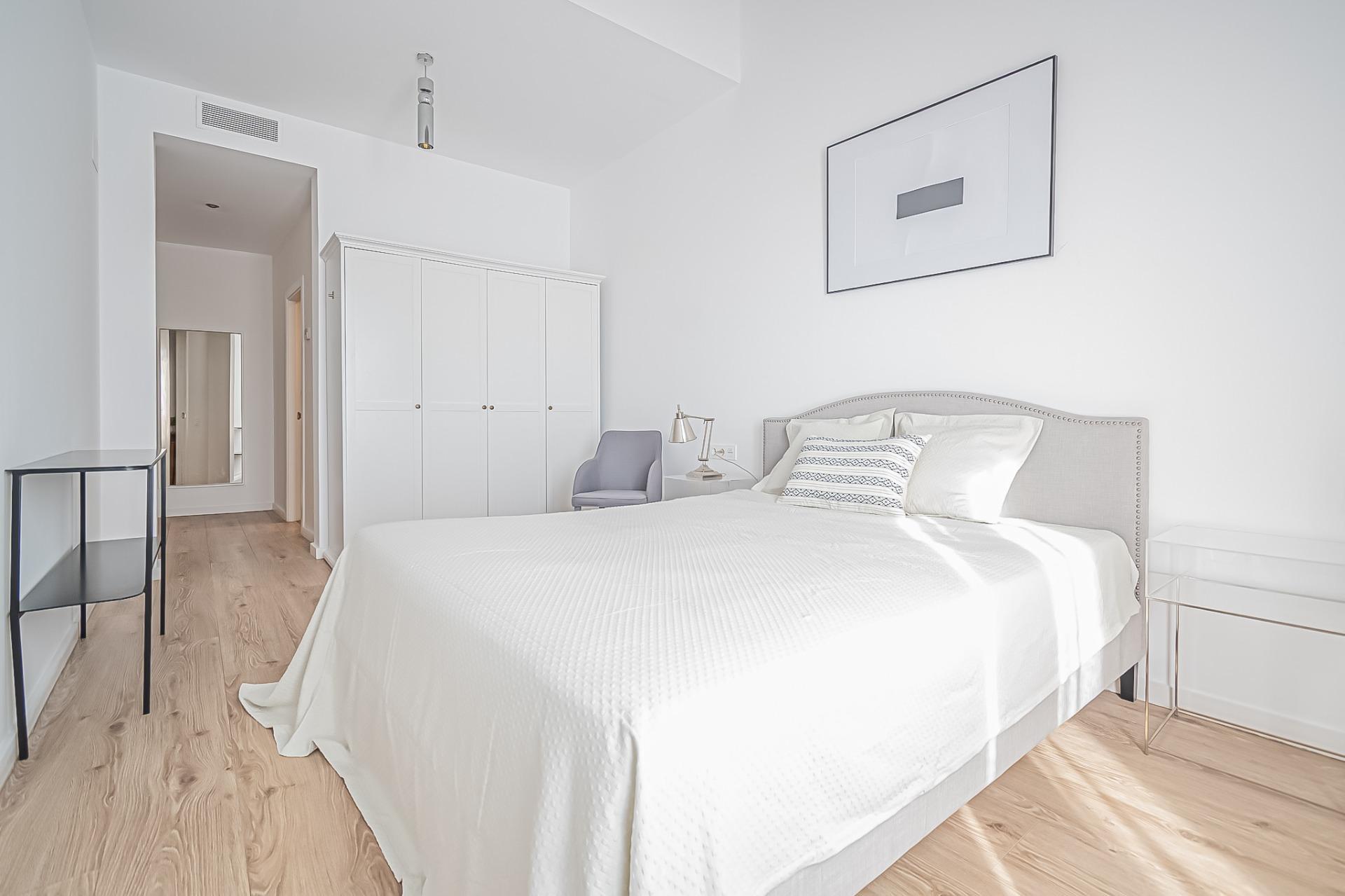 Amplio y luminoso piso en finca regia