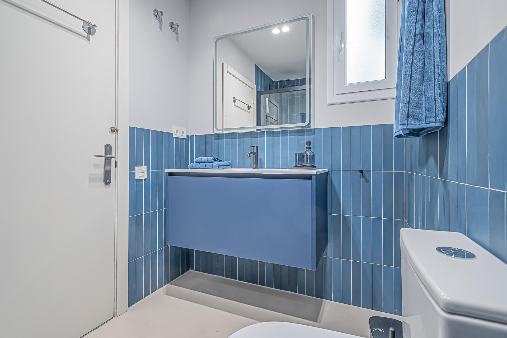 Amplio y luminoso piso en finca regia