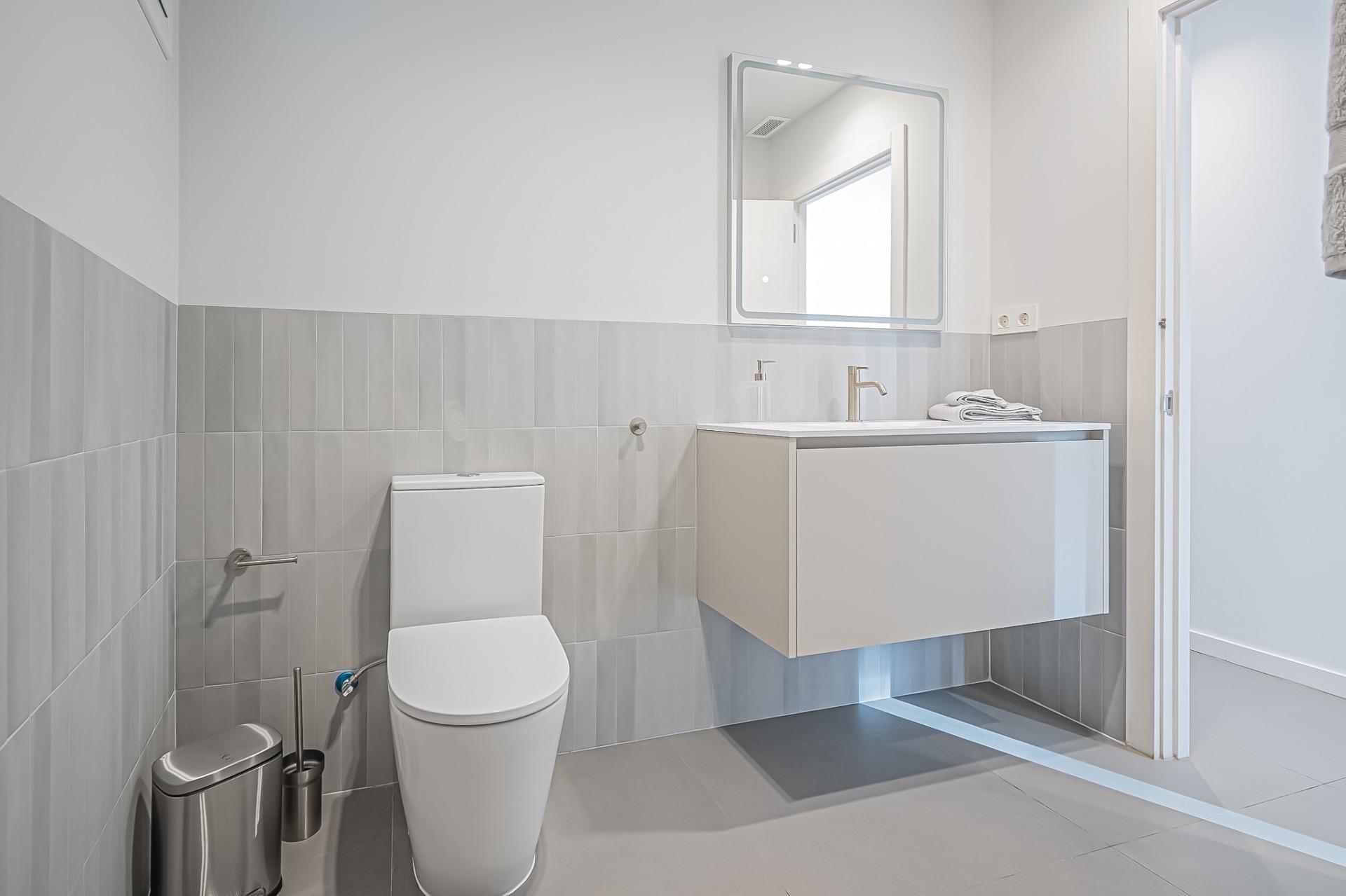 Amplio y luminoso piso en finca regia