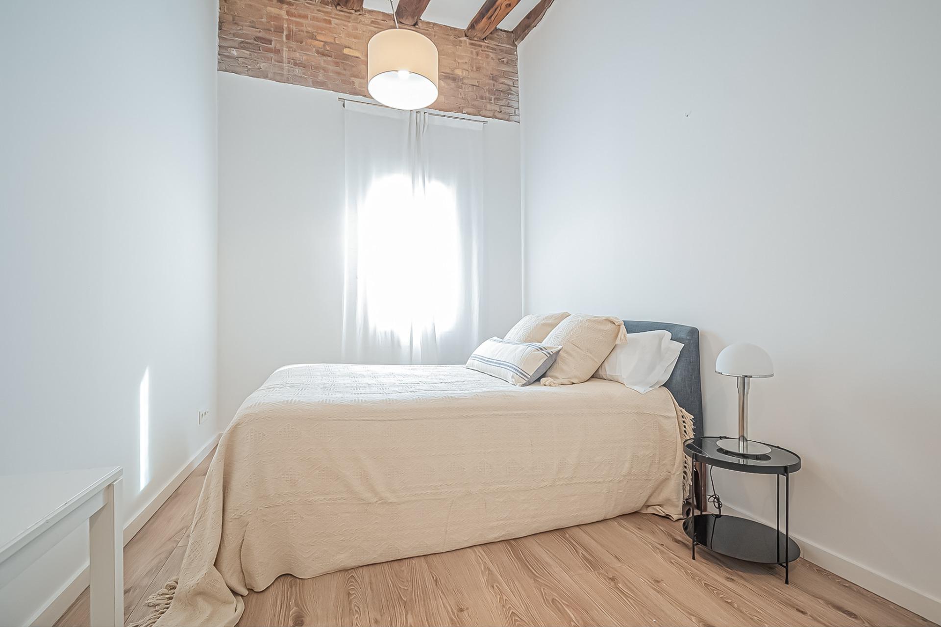 Amplio y luminoso piso en finca regia