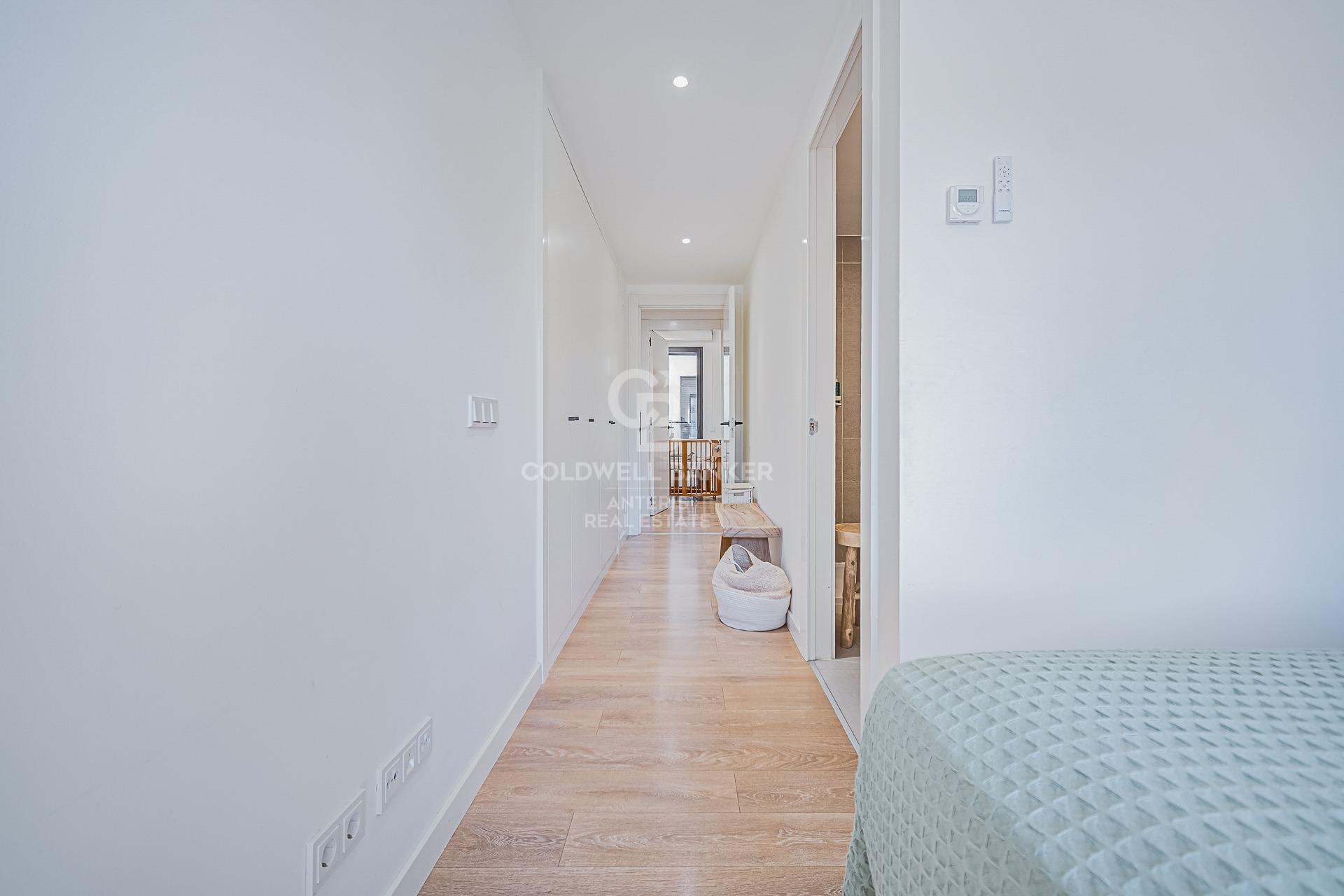 100 metrowe mieszkanie z basenem i widokiem na Sagrade Familie