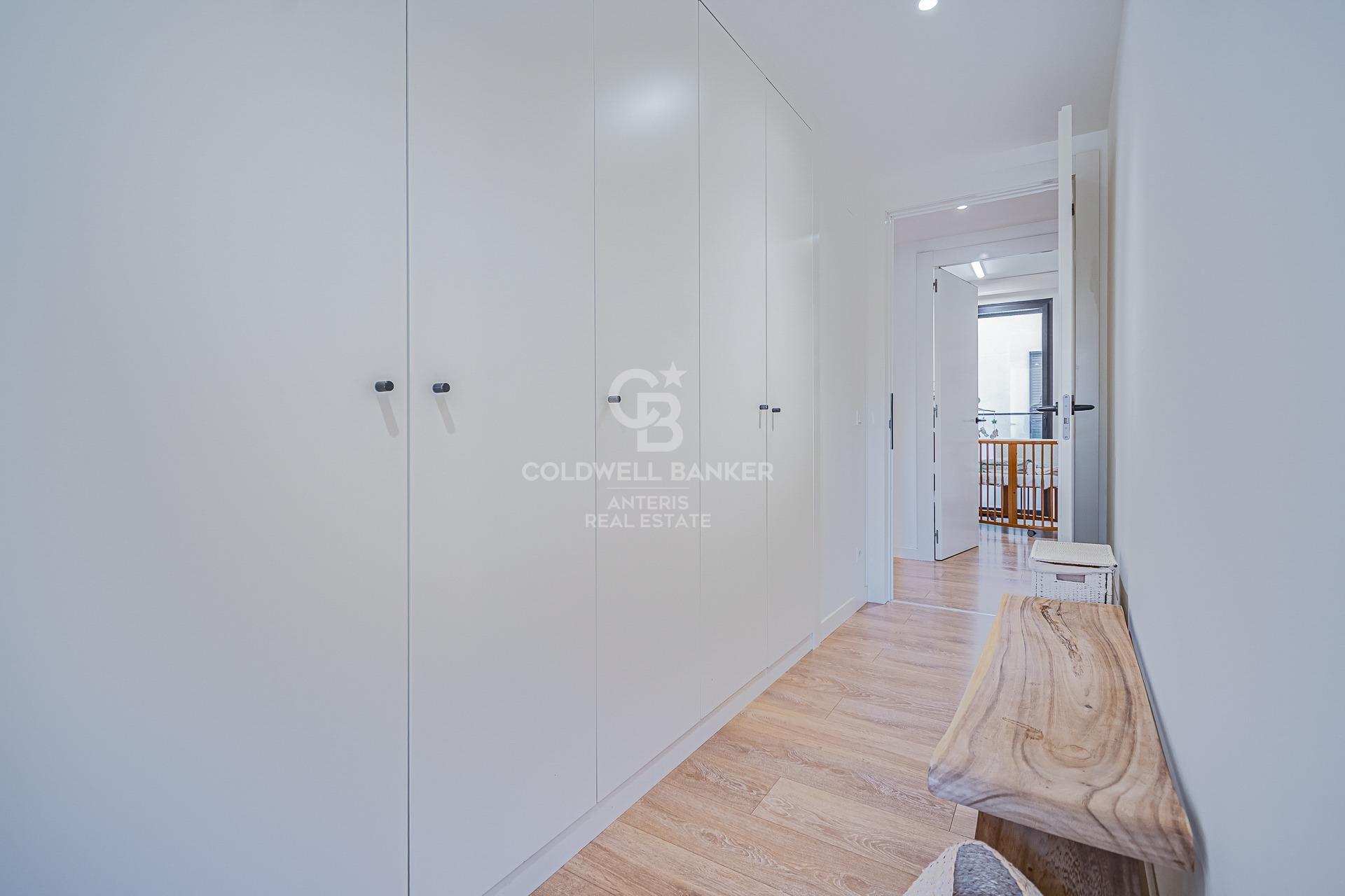 100 metrowe mieszkanie z basenem i widokiem na Sagrade Familie