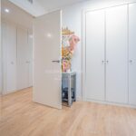 Bright, semi-new apartment with community pool