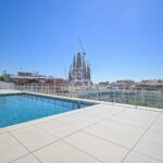 Bright, semi-new apartment with community pool