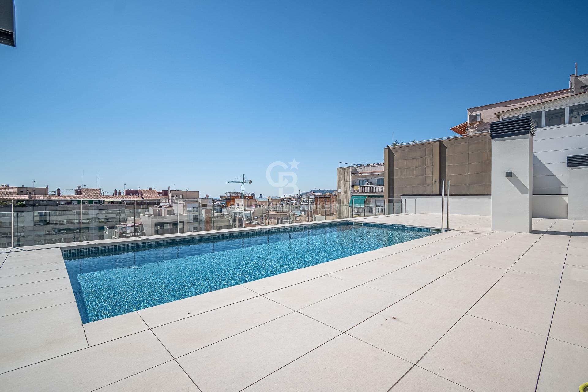 100 metrowe mieszkanie z basenem i widokiem na Sagrade Familie