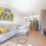 Bright, semi-new apartment with community pool