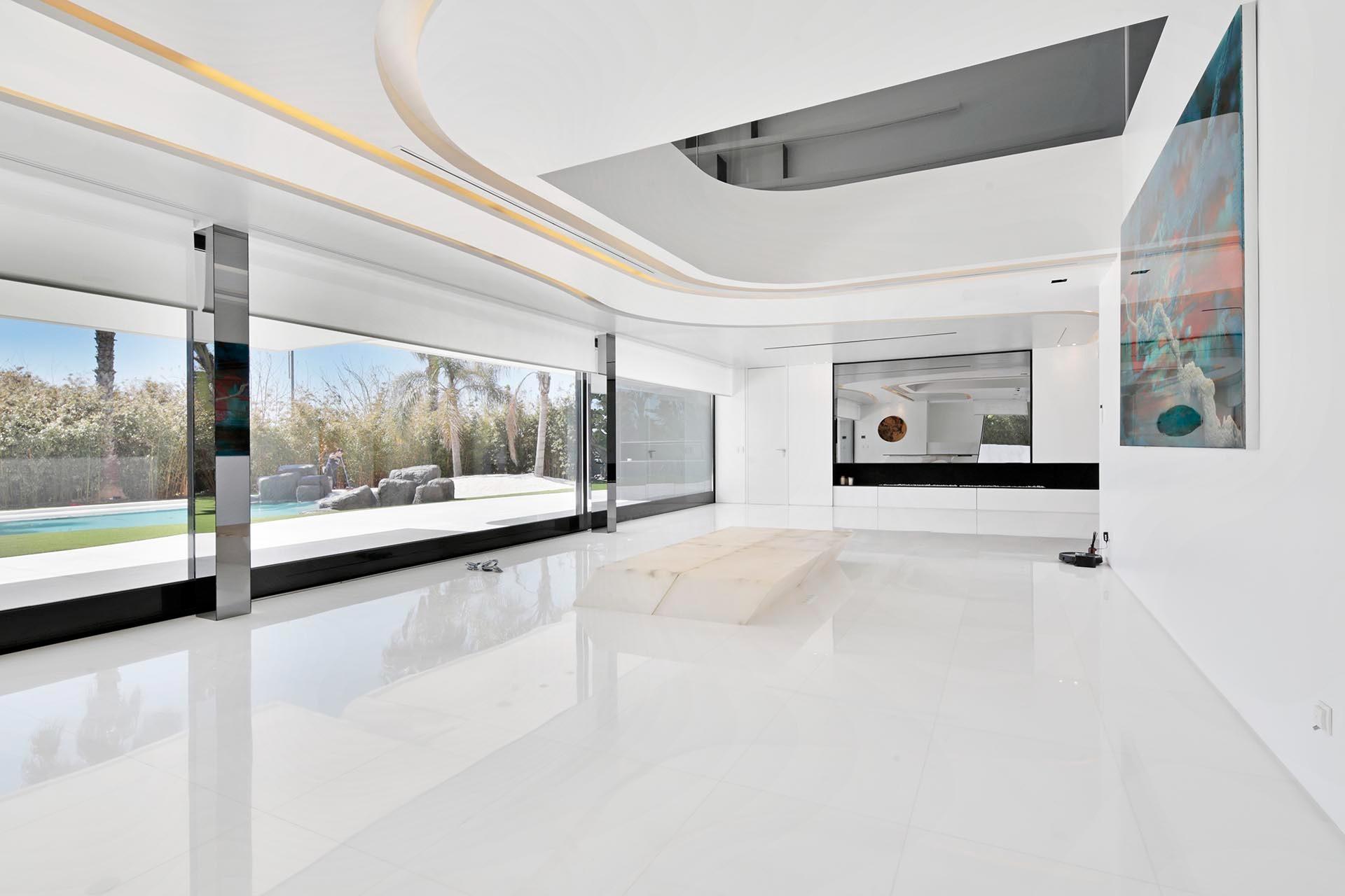 Luksusowa oaza przy plaży: Spektakularny diament architektury w Gava Mar