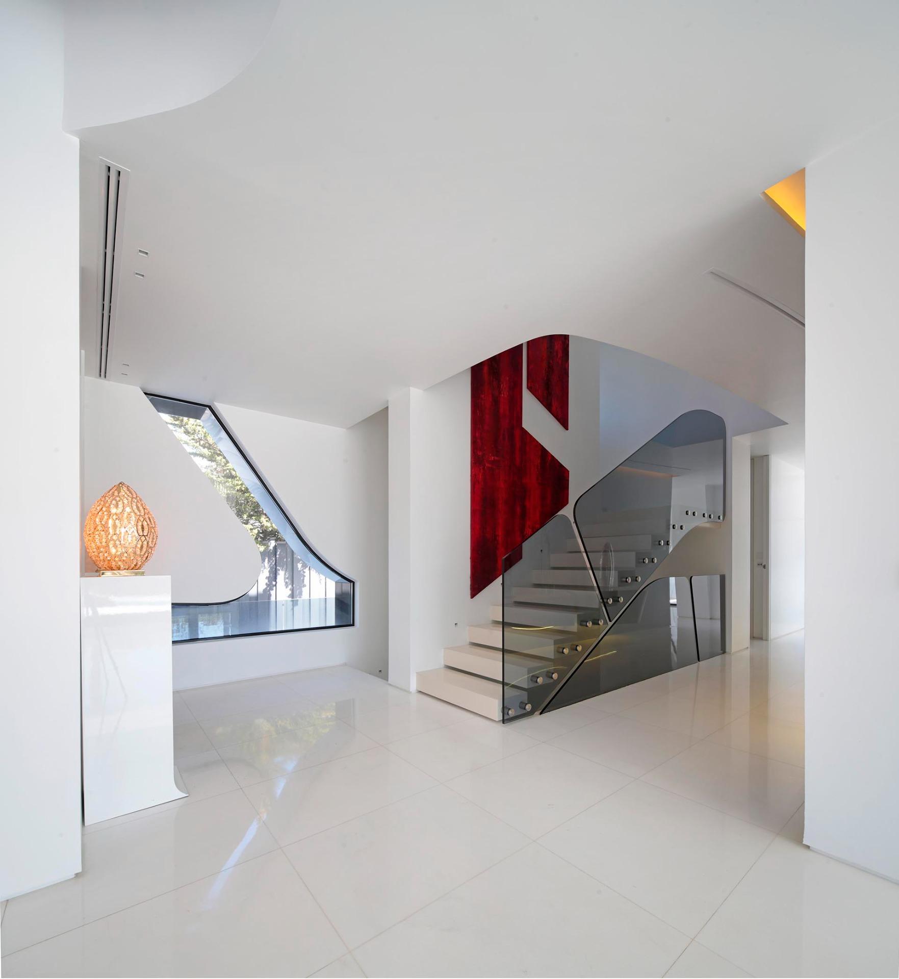 Luksusowa oaza przy plaży: Spektakularny diament architektury w Gava Mar