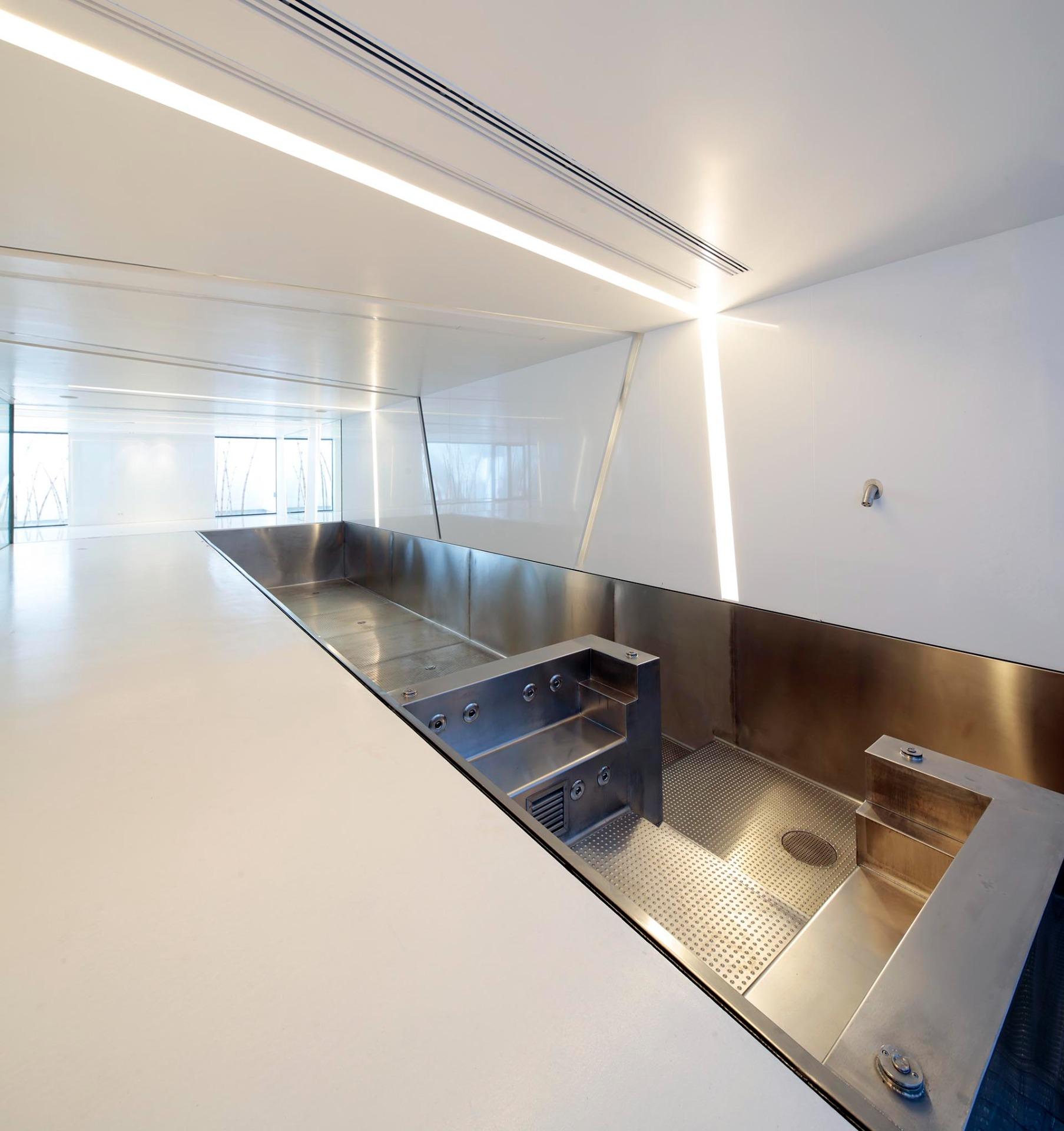 Luksusowa oaza przy plaży: Spektakularny diament architektury w Gava Mar