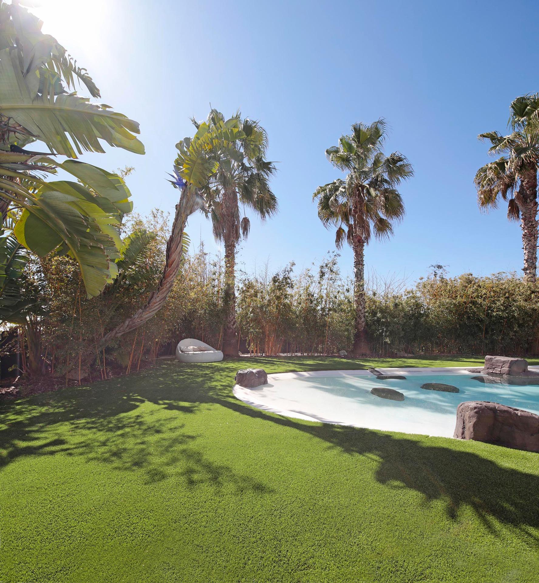 Luksusowa oaza przy plaży: Spektakularny diament architektury w Gava Mar