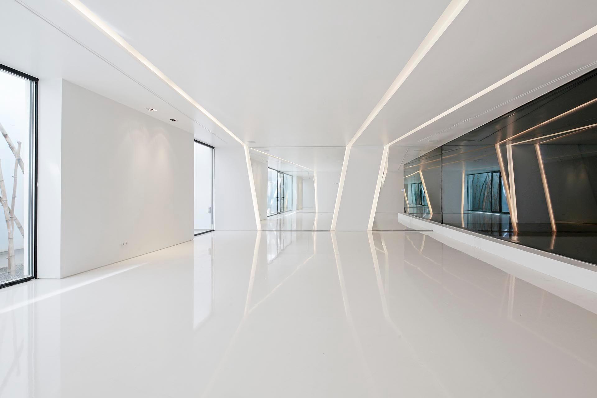 Luksusowa oaza przy plaży: Spektakularny diament architektury w Gava Mar