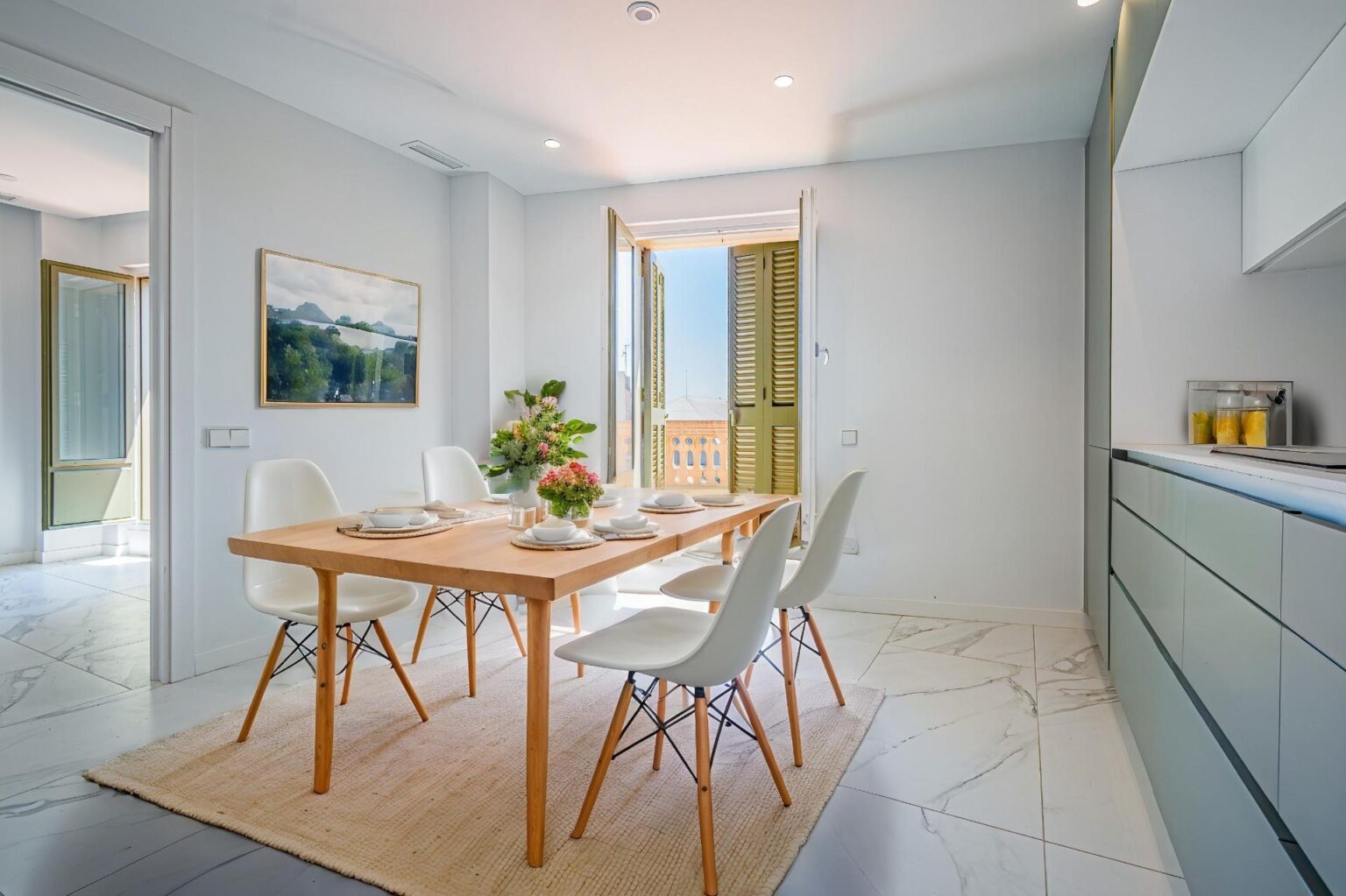 Ekskluzywny penthouse z przestronnym tarasem w sercu Barcelony