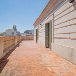 Ekskluzywny penthouse z przestronnym tarasem w sercu Barcelony