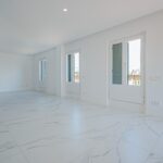 Ekskluzywny penthouse z przestronnym tarasem w sercu Barcelony