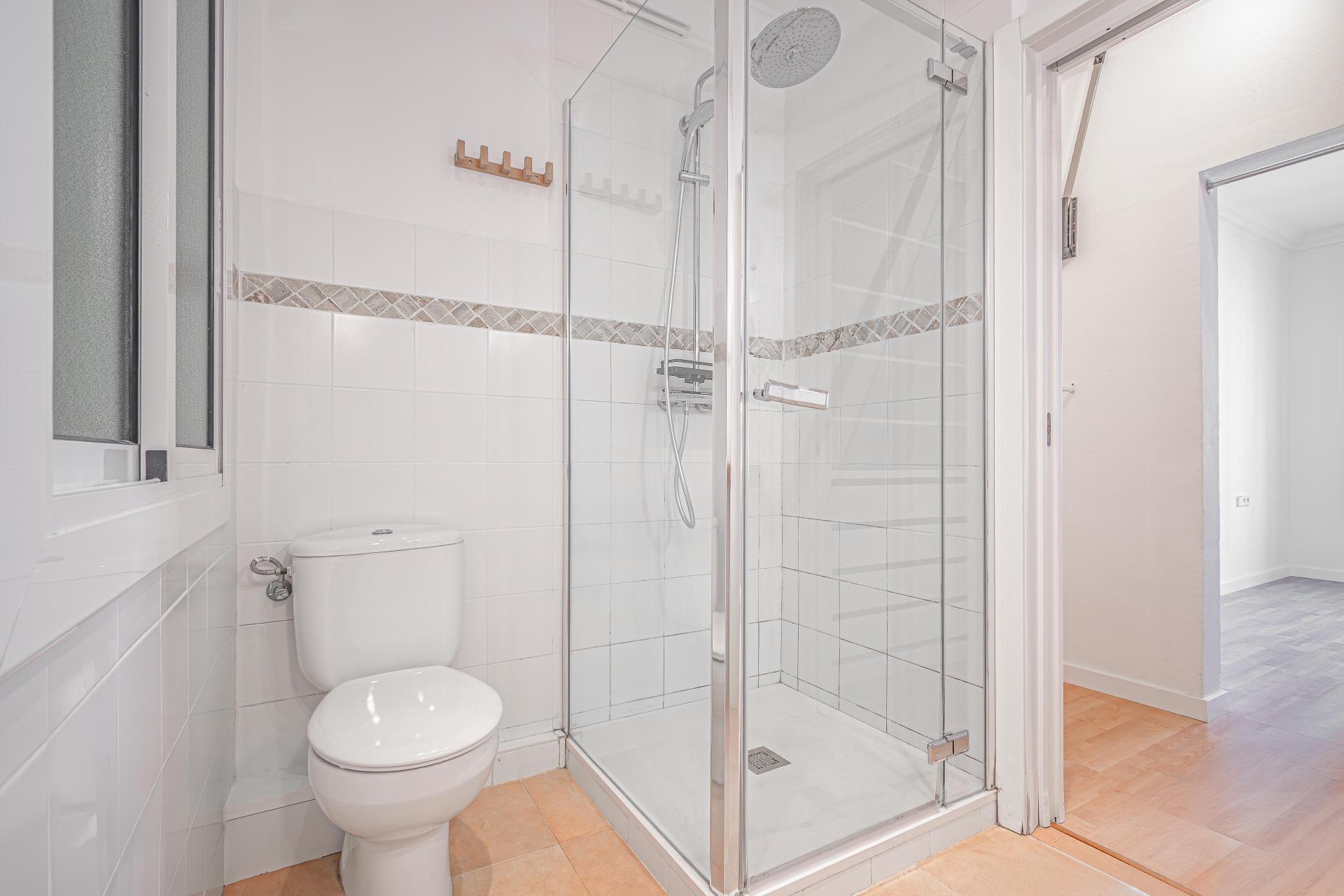 Jasny i przestronny apartament w dzielnicy Sant Gervasi