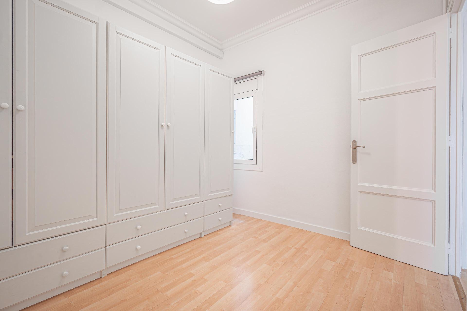 Jasny i przestronny apartament w dzielnicy Sant Gervasi