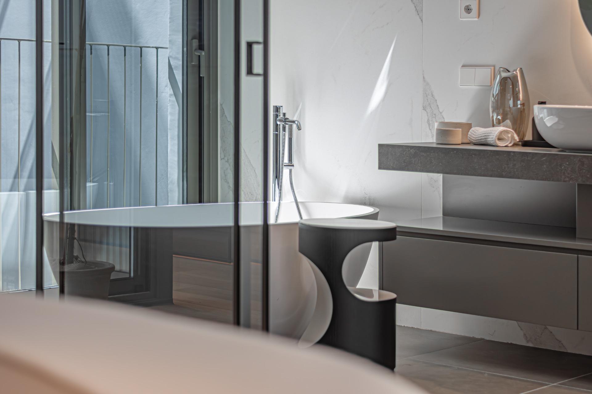 Luxury residences by Passeig de Gràcia, in the prestigious Eixample Dreta district