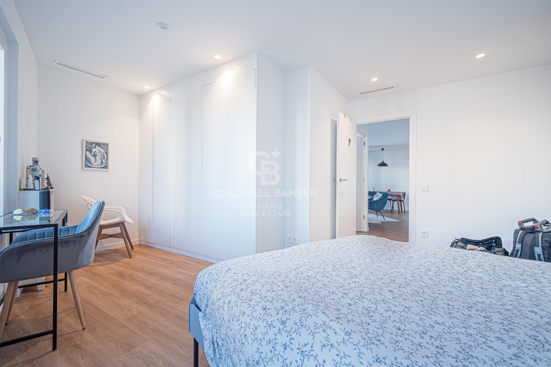 Ático reformado en Plaza Urquinaona