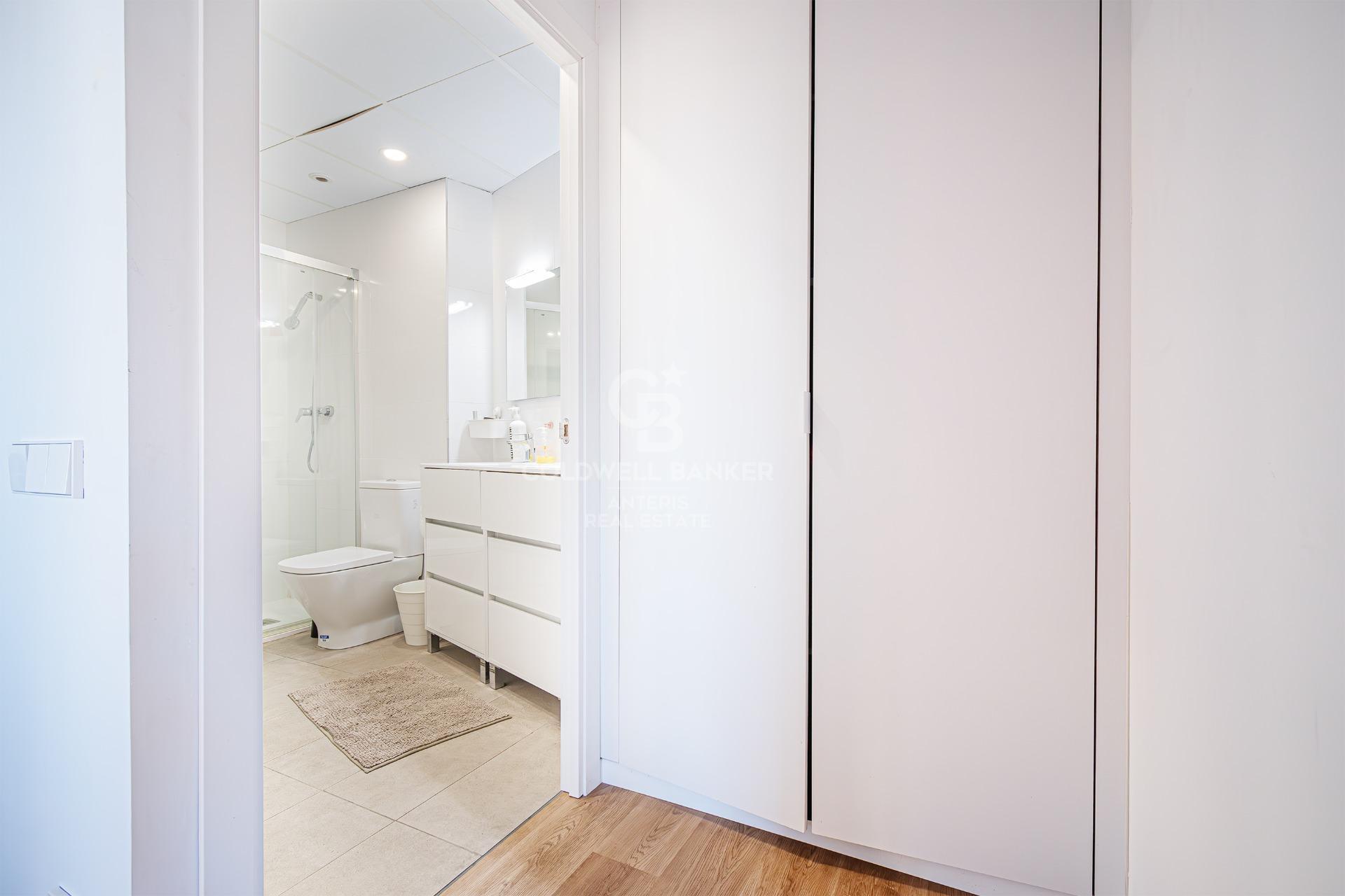 Ático reformado en Plaza Urquinaona