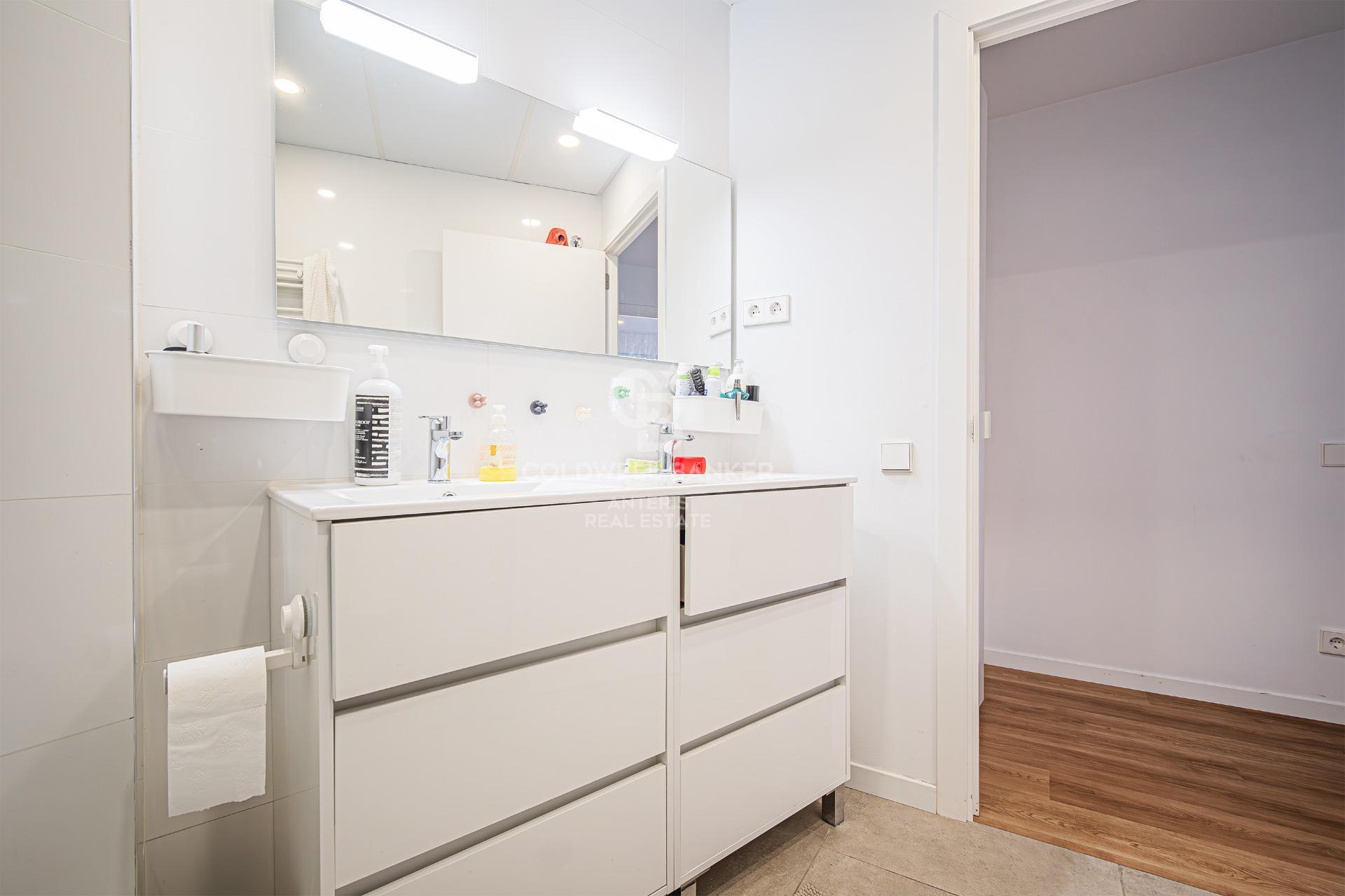 Ático reformado en Plaza Urquinaona