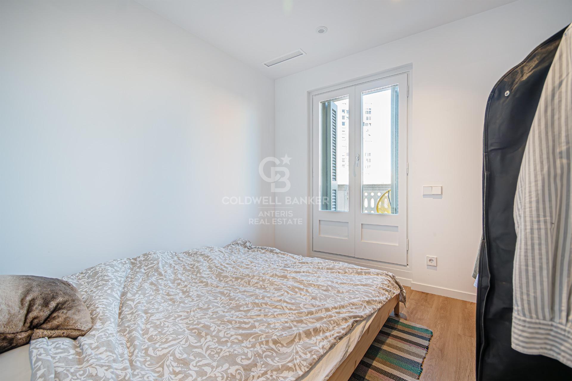 Ático reformado en Plaza Urquinaona