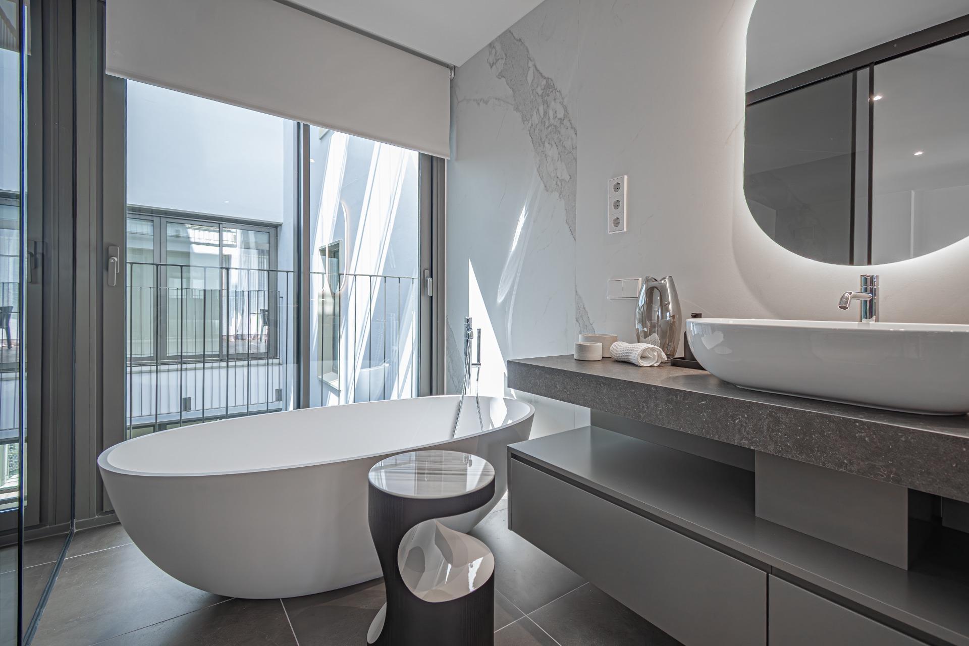 Luxury residences by Passeig de Gràcia, in the prestigious Eixample Dreta district