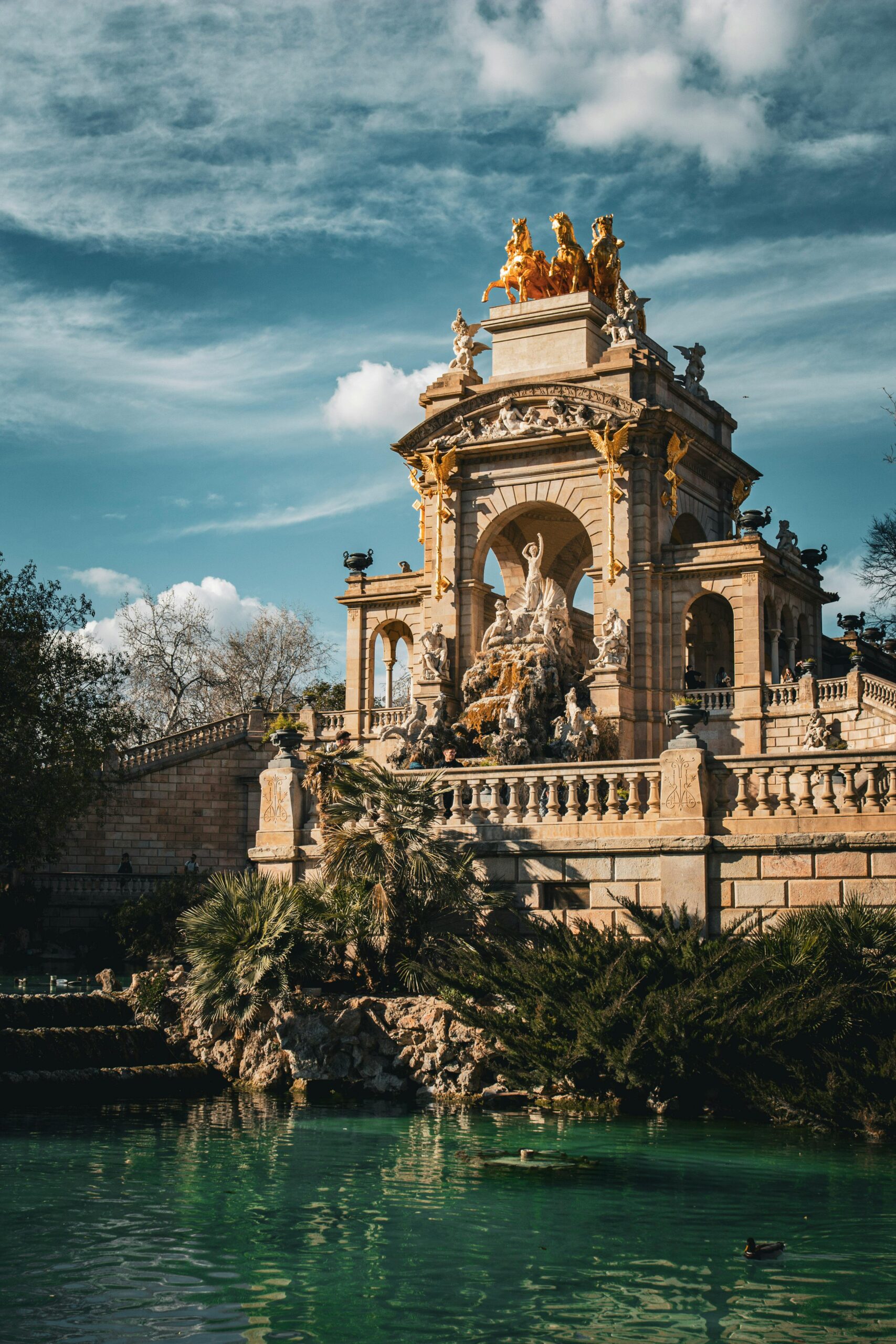 Barcelona: Korzyści dla Rezydentów – Darmowy i Zniżkowy Dostęp do Kultury i Rozrywki