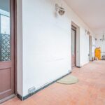 Amplio piso con terraza a actualizar cerca de Passeig Sant Joan