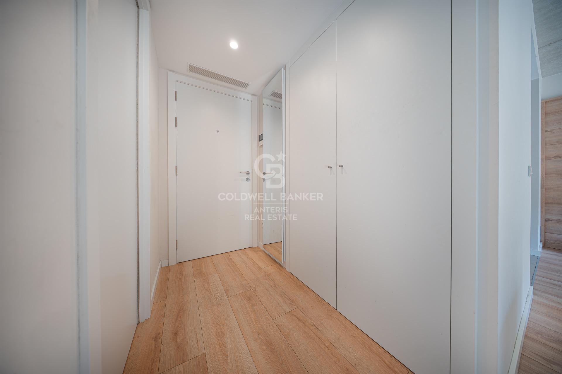 Jasne mieszkanie z prywatnym tarasem