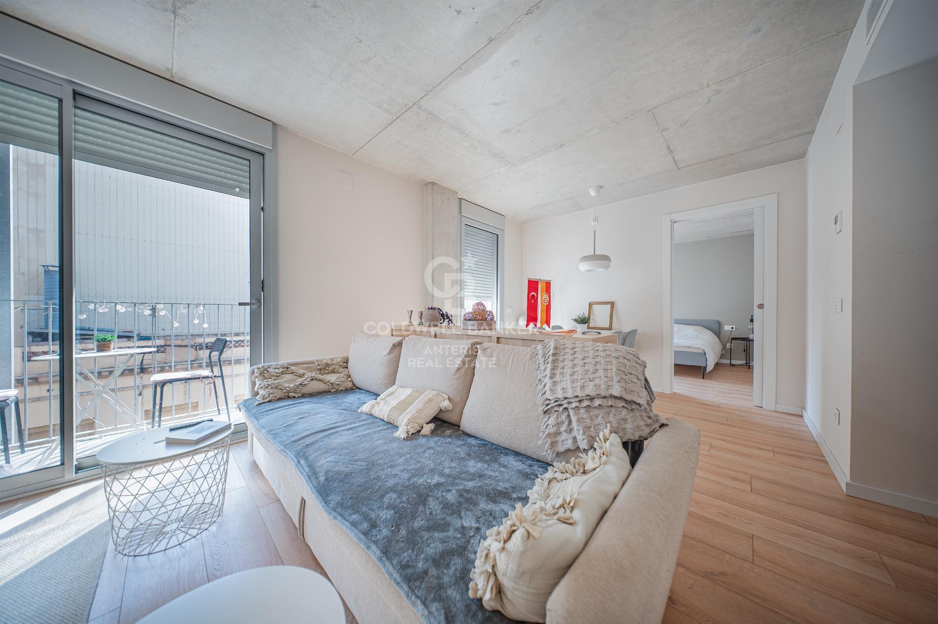 Jasne mieszkanie z prywatnym tarasem