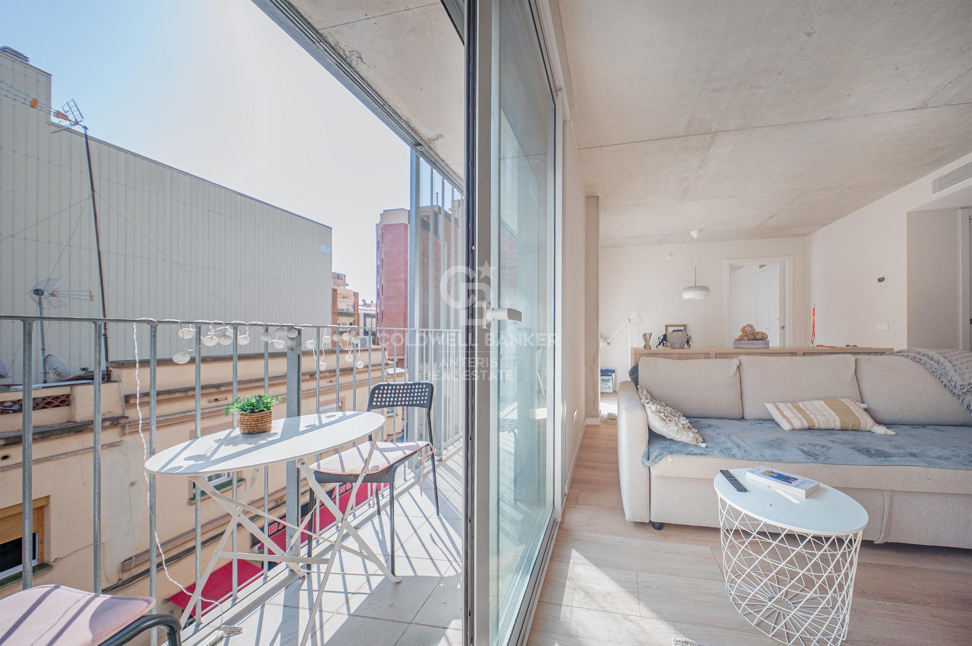 Jasne mieszkanie z prywatnym tarasem