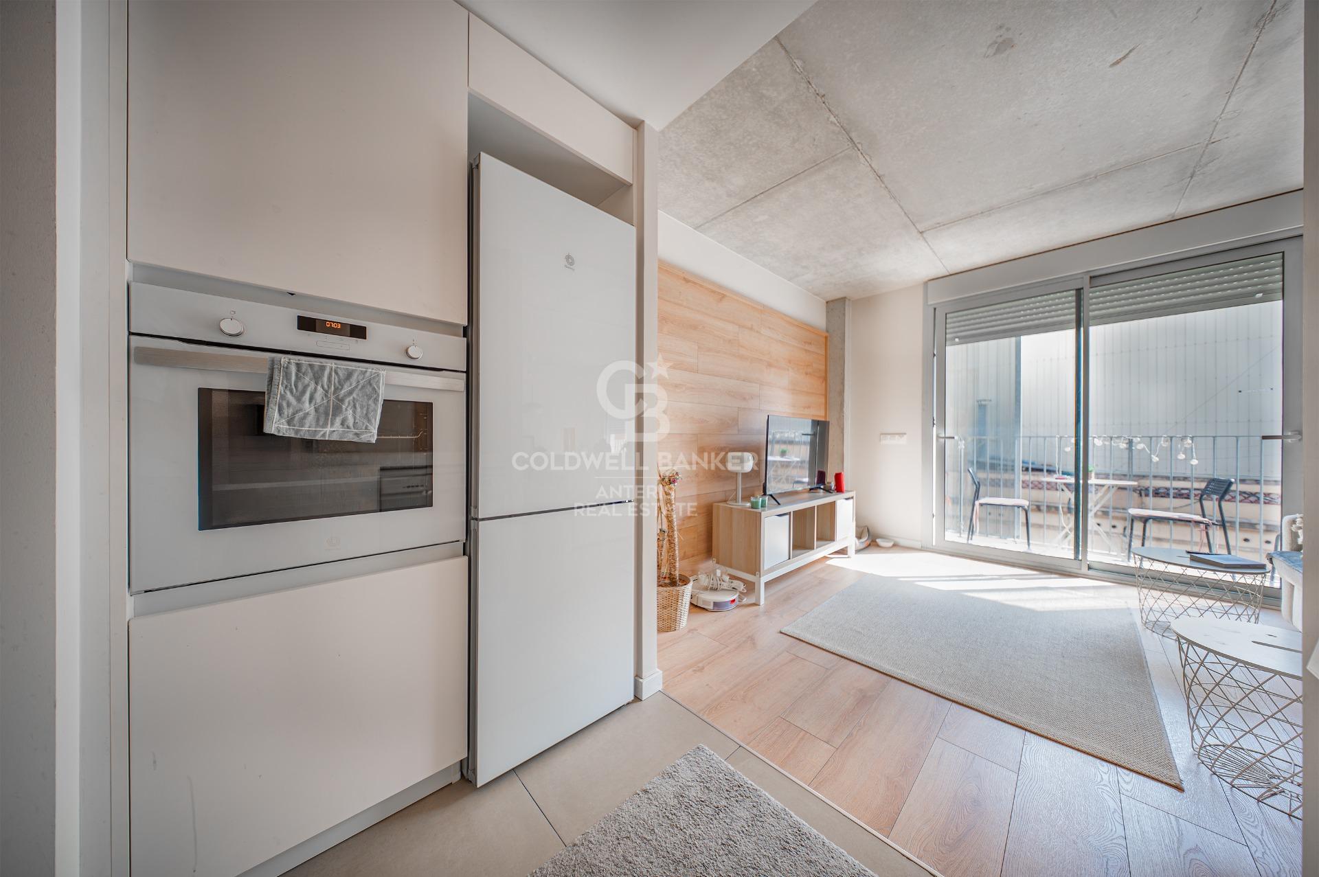 Jasne mieszkanie z prywatnym tarasem