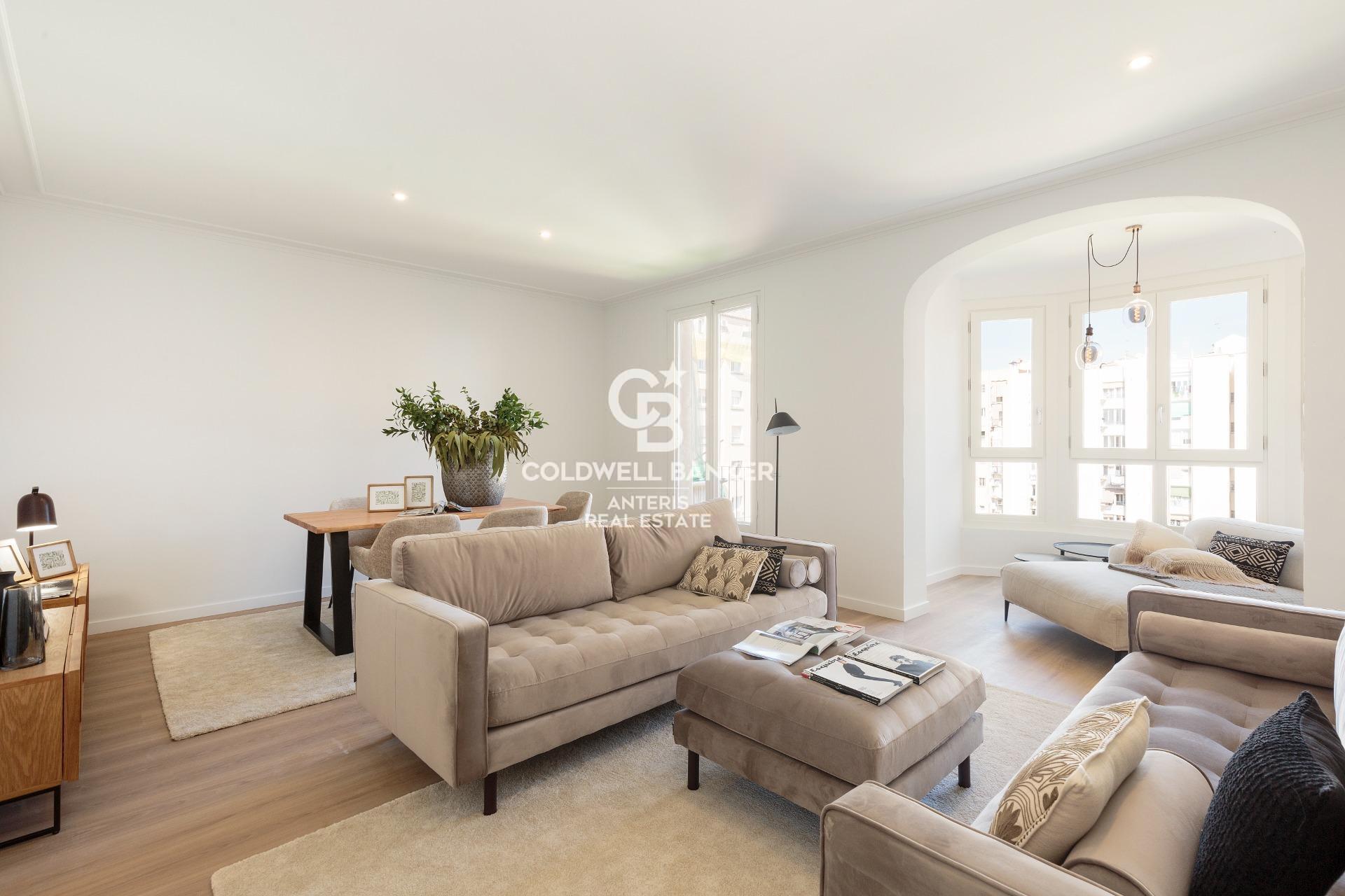 Dwupoziomowy penthouse z dużym tarasem i niesamowitym widokiem na Sagrada Familia