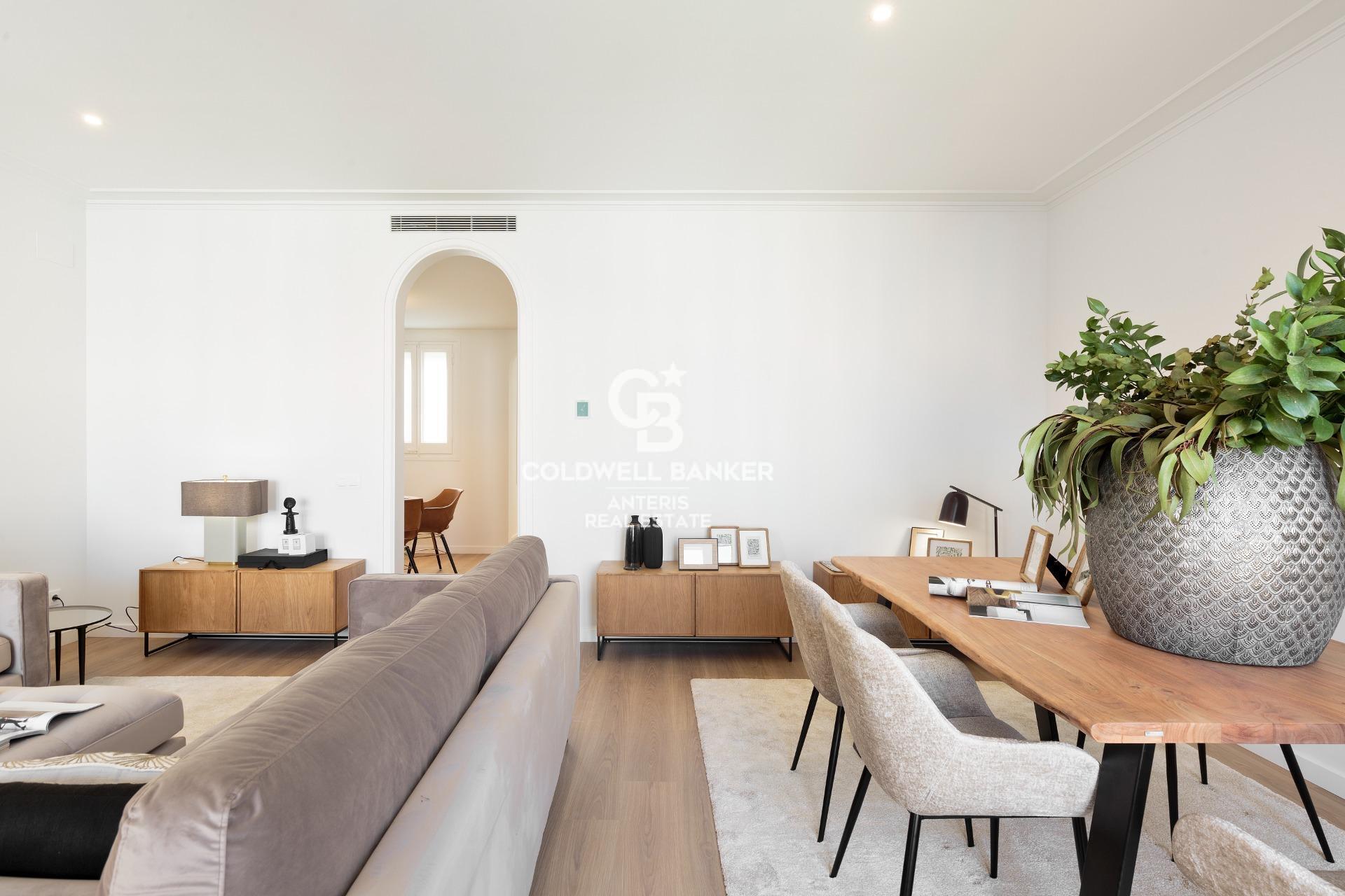 Dwupoziomowy penthouse z dużym tarasem i niesamowitym widokiem na Sagrada Familia