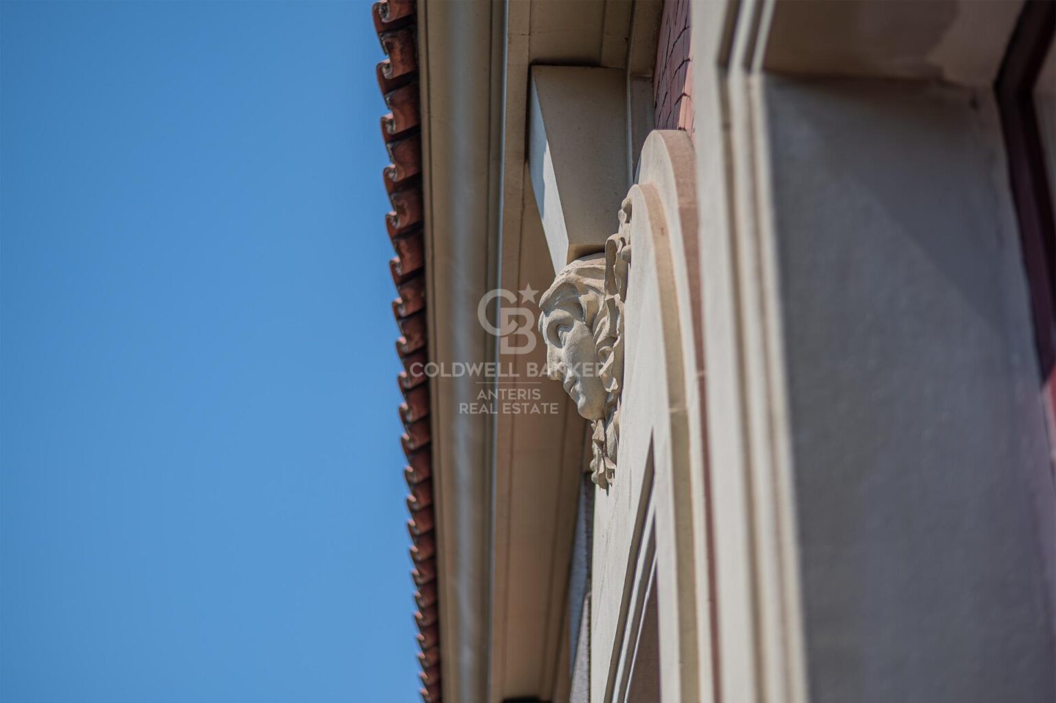 Dwupoziomowy penthouse z dużym tarasem i niesamowitym widokiem na Sagrada Familia