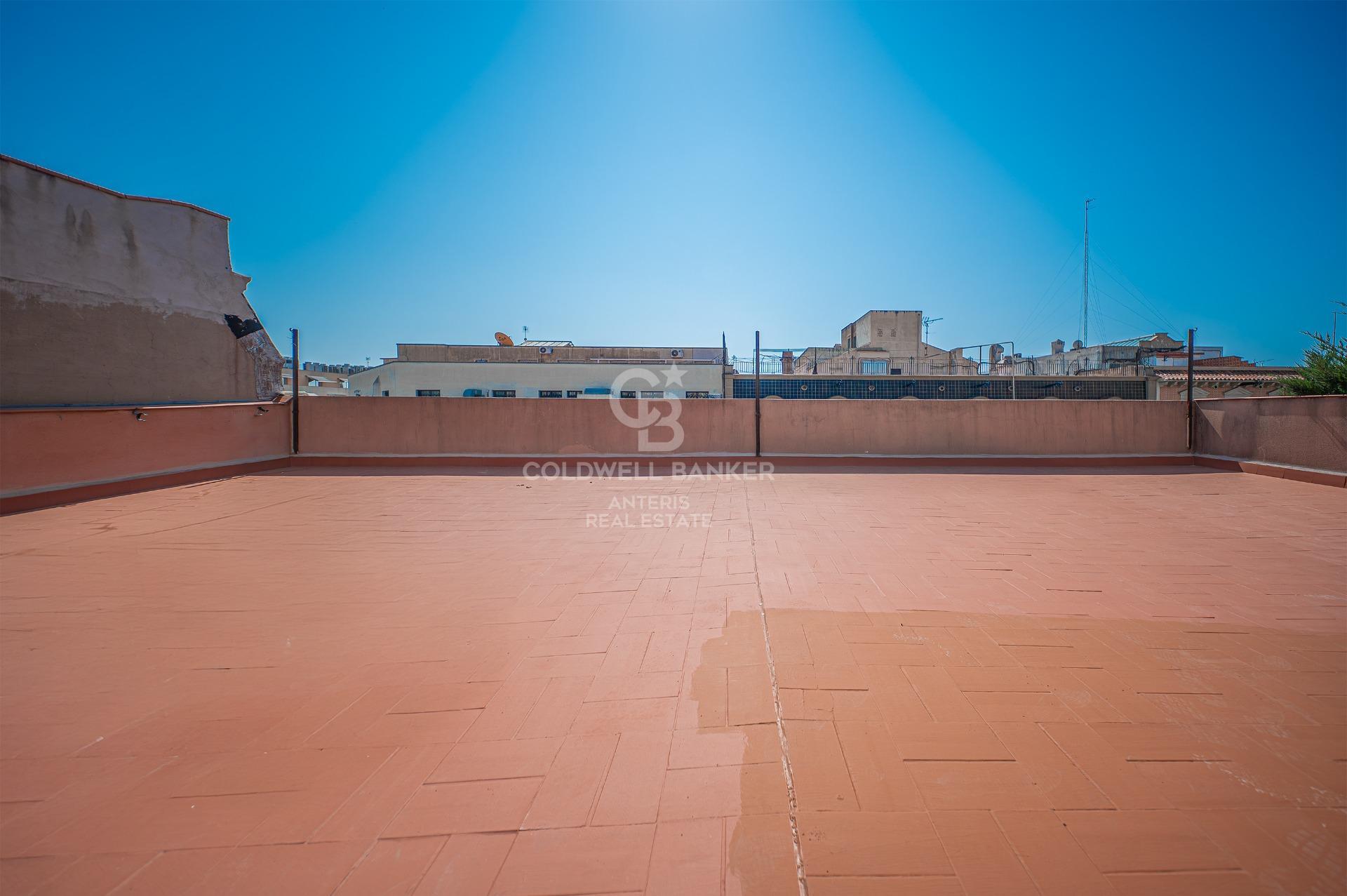 Dwupoziomowy penthouse z dużym tarasem i niesamowitym widokiem na Sagrada Familia