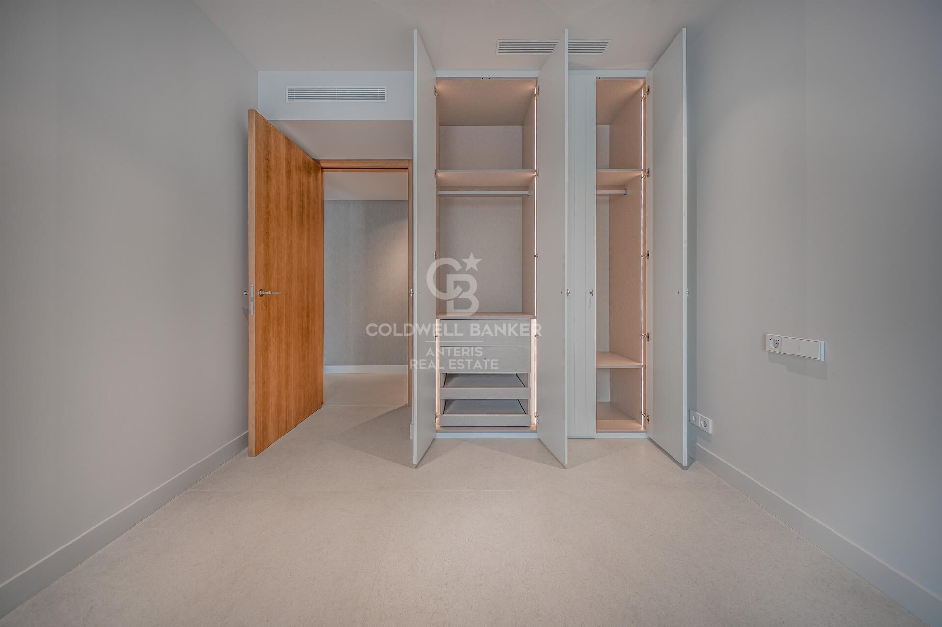 Nowy apartamentowiec w Sant Gervasi-Galvany, Barcelona