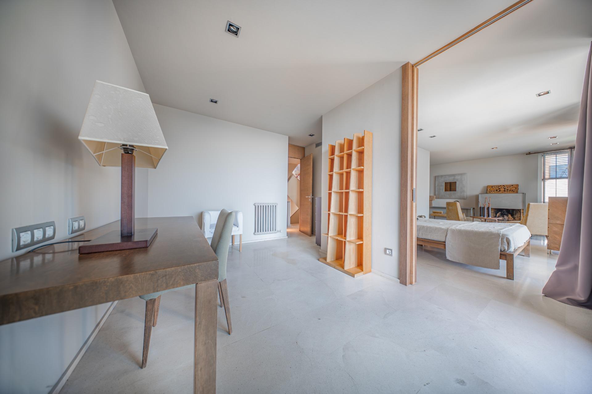 Exclusiva casa de autor en primera línea de mar en Gavà Mar