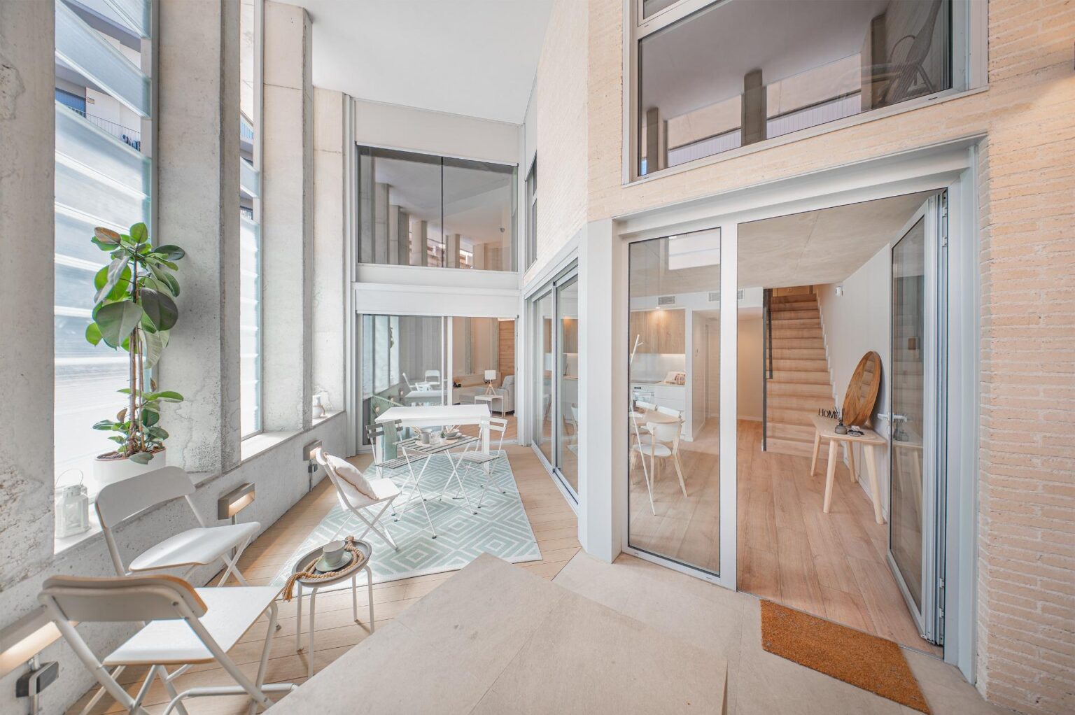 Nowoczesny duplex w ekologicznym budynku