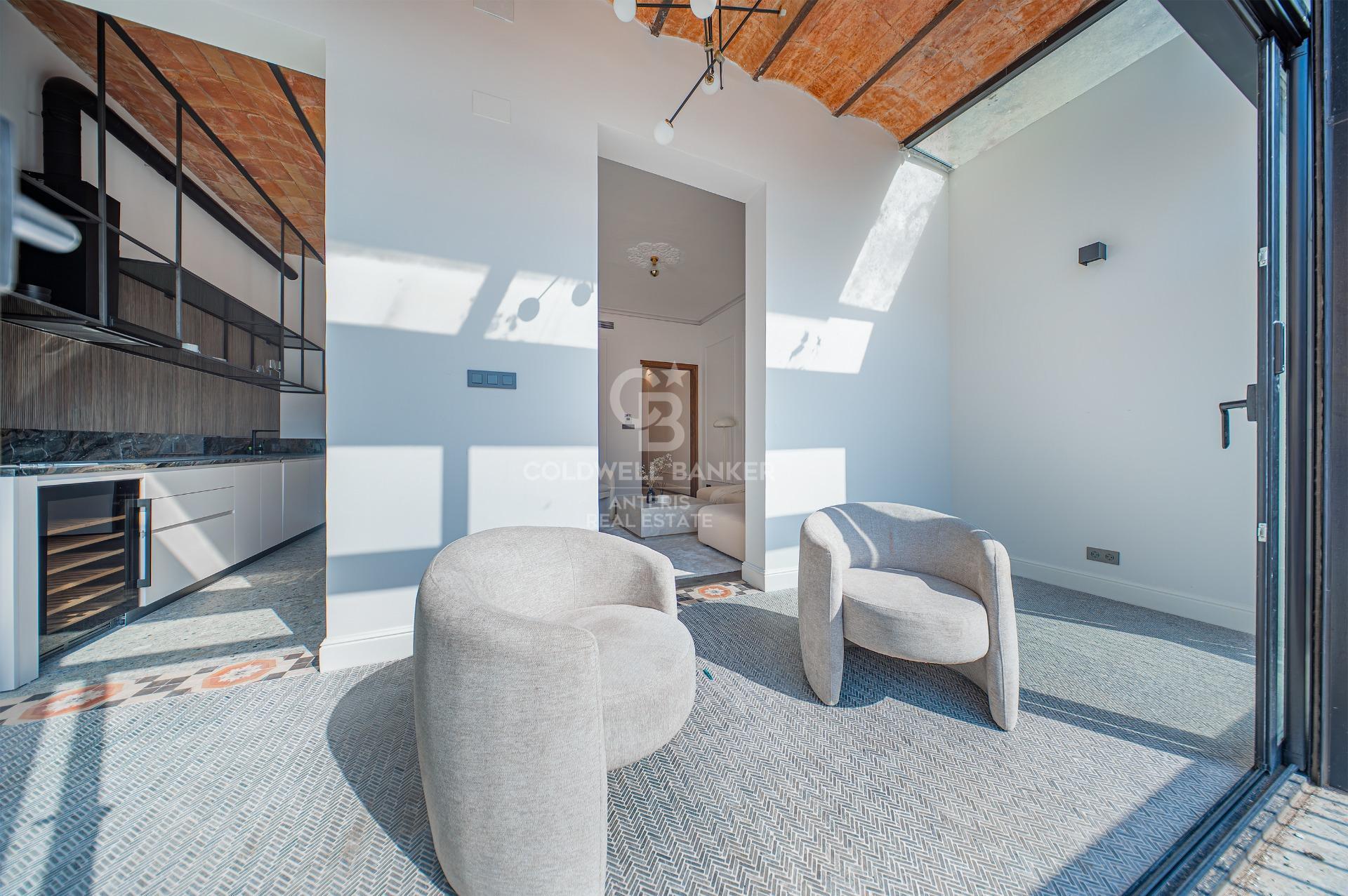 Fully renovated appartment with charm in Eixample Izquierdo