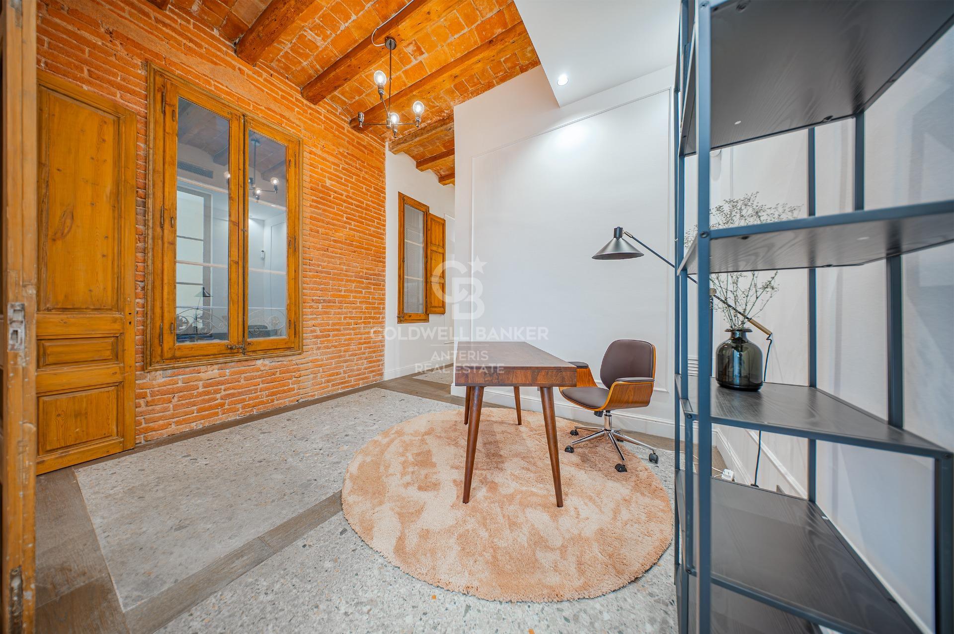 Fully renovated appartment with charm in Eixample Izquierdo