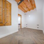 Odnowiony apartament pełen uroku w Eixample Izquierdo