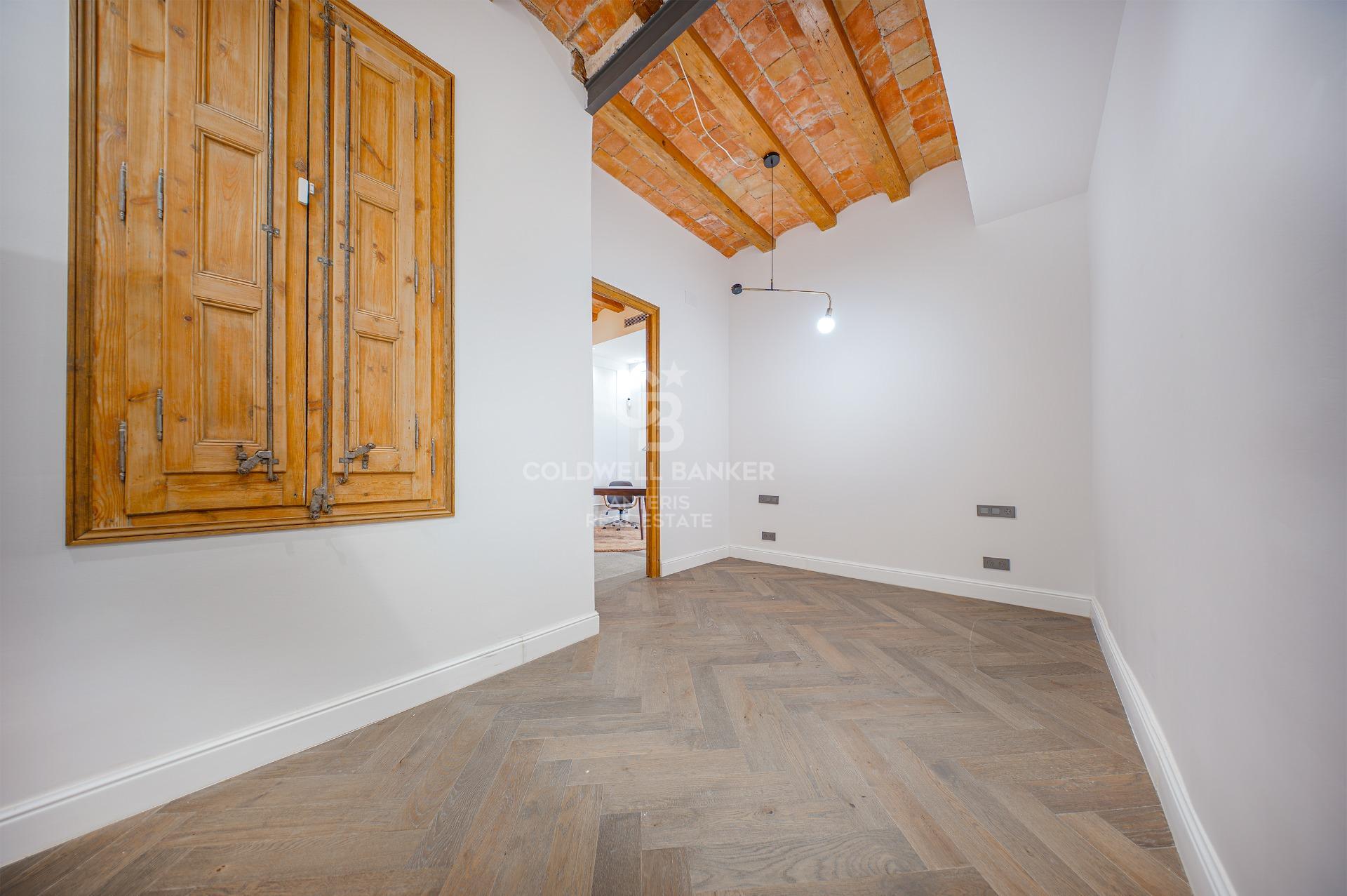 Fully renovated appartment with charm in Eixample Izquierdo